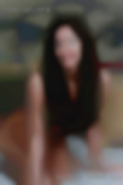 Hootest women clubs is swingers fuckibg from Corsica.
